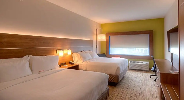 Четырёхместный люкс Holiday Inn Express & Suites Fort Mill by IHG