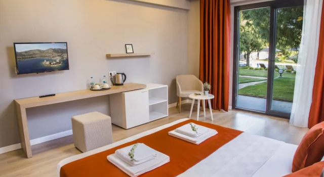 Двухместный номер Standard с балконом и с видом на сад Casa Elia