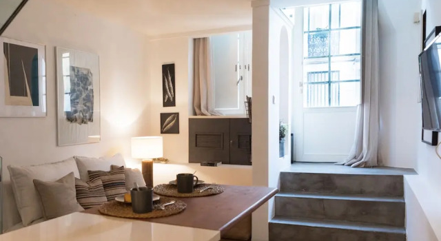 Janelas Verdes Stylish Tailor Made Flat