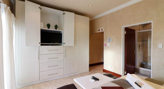 Awali Lodge, Book Hotel Hoteller i Table View med parkering, Parkering