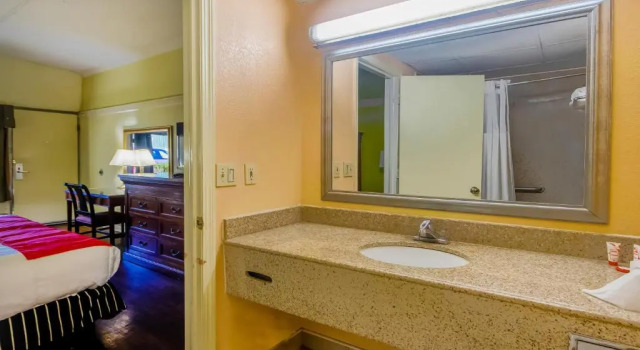 Номер Standard Hotel M Morgantown - WVU Area
