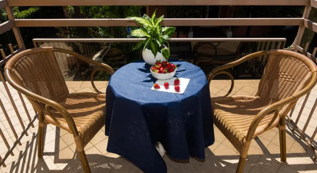 Четырёхместный номер Standard с балконом Hotel Cormoran Riccione