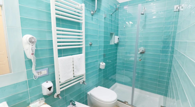 Четырёхместный номер Standard с балконом Antica Capri