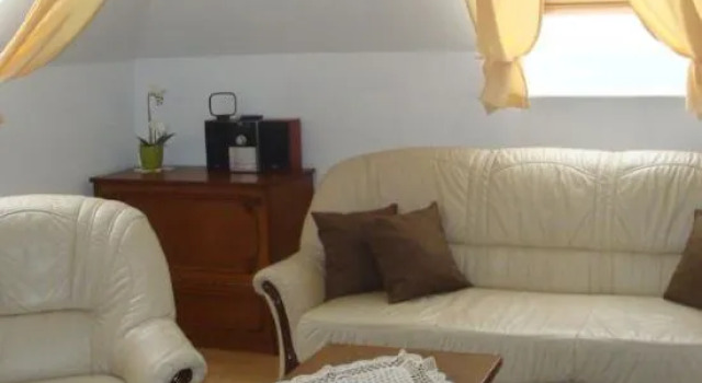 HOLIV Apartman, Book Lejlighed Hoteller i Western Transdanubia med parkering, Parkering