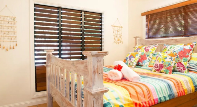Коттедж Deluxe The Beach Villa on Newell Beach