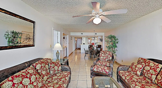 New Listing! Relaxing Beachfront Oasis W/ Pools 2 Bedroom Condo, Buchen Sie Ferienwohnung Hotels in Padre Island mit Pool, Schwimmbad