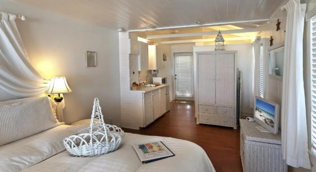 Бунгало с видом на море Bungalow Beach Resort