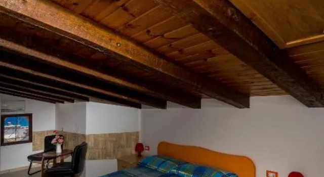 Casa Vacanze Cappuccini, Забронировать Отель Отели Кастелламмаре-дель-Гольфо с парковкой, Парковка