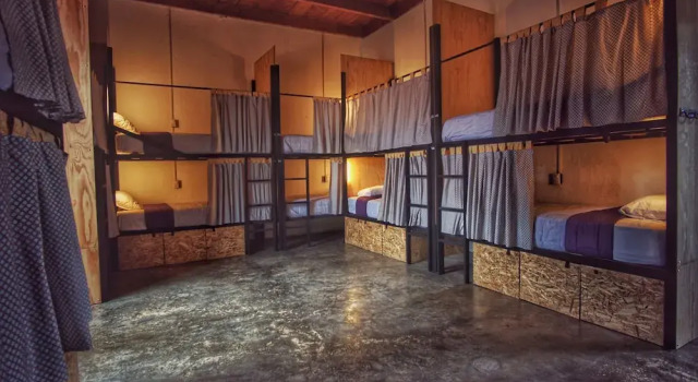 Lemon Tree Hostel, Book Hostel Hotels in Zacatepeques with Parking, Parking