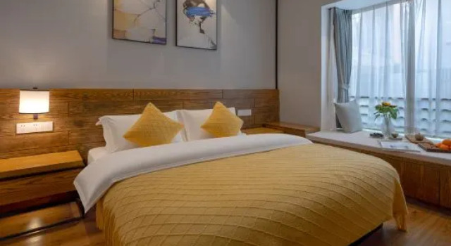 Люкс c 1 комнатой Tengchong Zigu Free Homestay