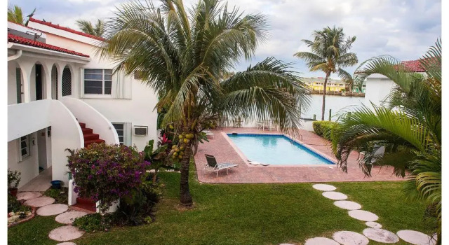 Beauport One-Bedroom Apartment, Book Apartment Hotels in Grand Bahama with a Pool, Swimming Pool