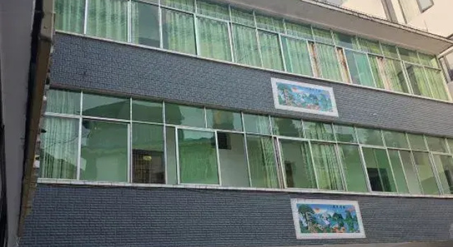 Ximeng Riverside Hotel, Prenota Hotel Hotel a Yunnan con parcheggio, Parcheggio
