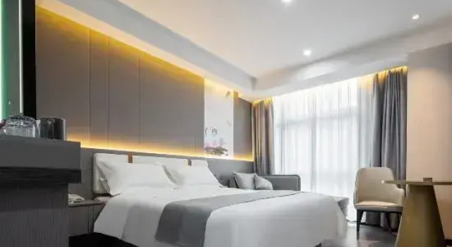 Fengqiao Bo Hotel (Hefei High-speed Railway West Station Jinlong International)
