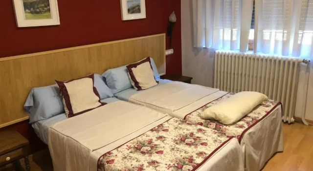 Двухместный номер Standard Hostal Escartín