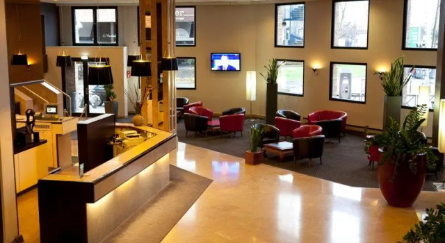 Кровать в общем номере Apogia Paris