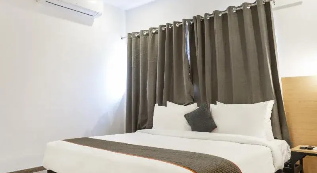 Номер Standard Oyo 385 Townhouse Navya International Ramamurthy N