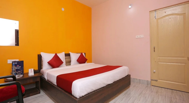 OYO 9842 Hotel Shibani & Suhani, Rezervasyon Otel Bhubaneshwar Orissa