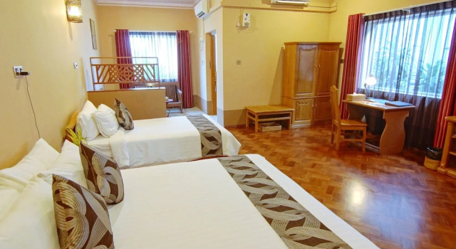 Номер Standard Triumph Hotel