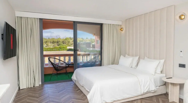 Royal Club Detroit Bed and Breakfast, Varaa Bed and Breakfast Tanger 