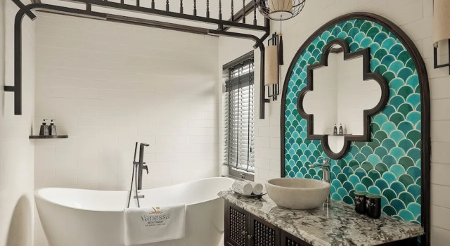 Двухместный номер Premier с балконом Vanessa Boutique Hotel An Bang Beach