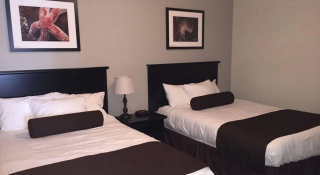 Sportsman's Inn on the Harbour Front, Rezervați Hotel Port McNeill North Vancouver Island