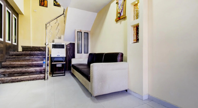 OYO 79316 Shree Sai Residency, Prenota Hotel Nerul Maharashtra