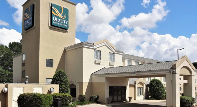 Люкс Quality Inn & Suites Raleigh North