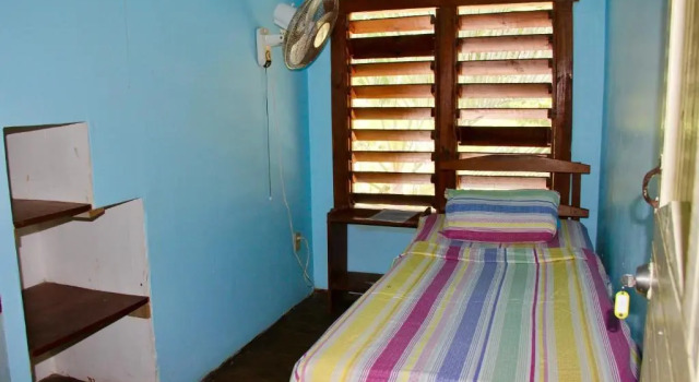 Standard single cameră Roatan Backpackers' Hostel