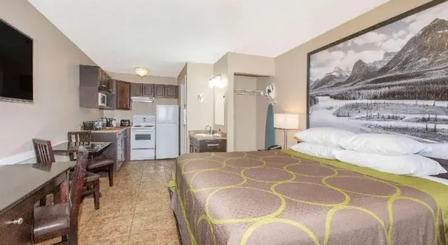 Номер Standard Super 8 by Wyndham Fort McMurray