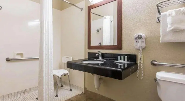 Двухместный номер Standard Comfort Suites Bakersfield