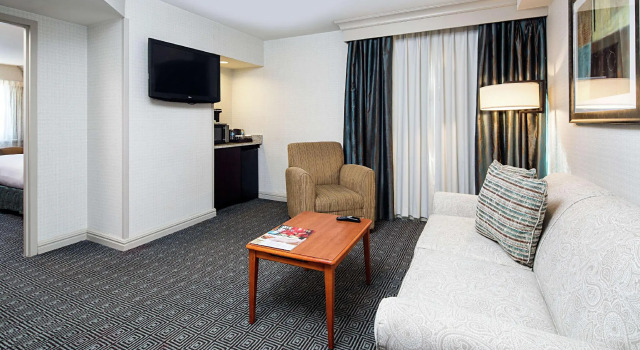 Двухместный люкс c 1 комнатой Marriott New York JFK Airport