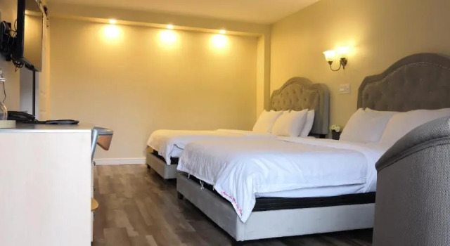 Четырёхместный номер Deluxe Motel Des Pays DEn Haut