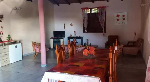 Chez Josette, Rezerwuj Hotel Hotele w Basse-Terre z parkingiem, Parking