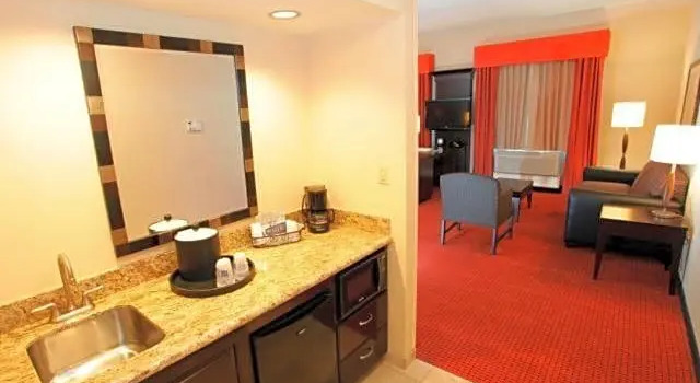 Студия Hampton Inn & Suites Phoenix Chandler-Fashion Center AZ