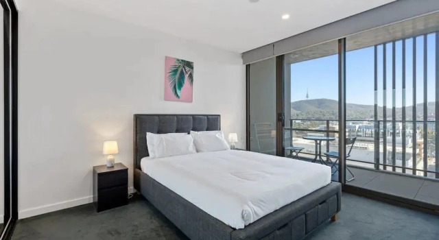 Sleek 1-bed Canberra Flat With Gym & Sauna Access, Book Lejlighed Canberra 