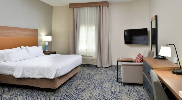 Люкс Candlewood Suites Kansas City Northeast by IHG