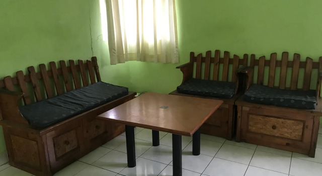 OYO 90204 Surya Inn Syariah, Rezervovat Hotel Cikarang West Java