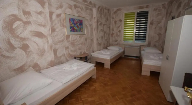 Apartment Bad Canstatt, Забронировать Апартаменты/квартира Бад-Каннштатт Штутгарт, рядом с Арена «Ганс-Мартин-Шлейер-Халле»
