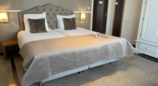 Двухместный номер Standard с балконом Hotel Rooms