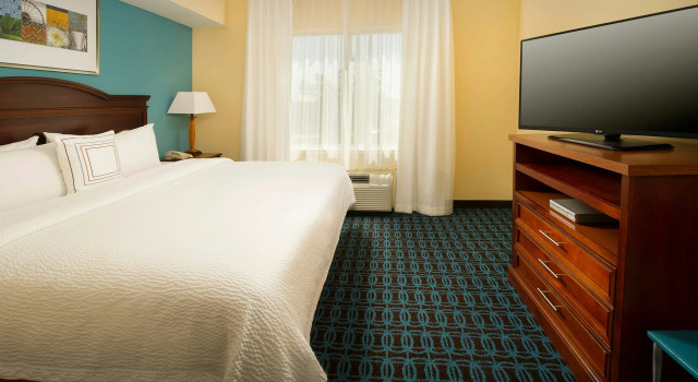 Fairfield Inn & Suites by Marriott Marshall, Book Hotel Marshall Texas