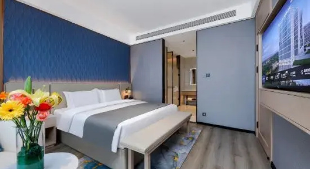 Семейный люкс Deluxe Korla Xinhuijia Peacock River LANO International Hotel