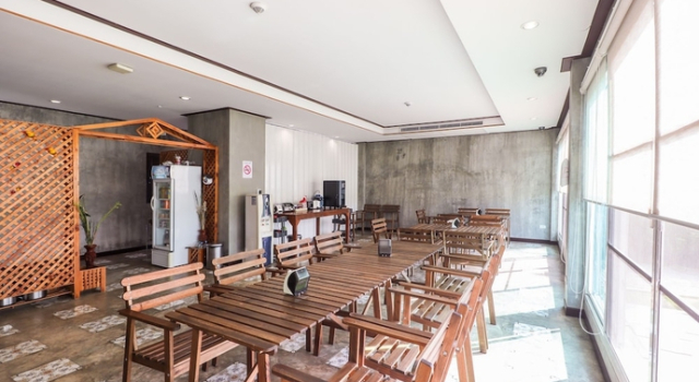 Oyo 360 de Phunchai Hometel,Lamphun, Забронировать Отель Мае-Он 