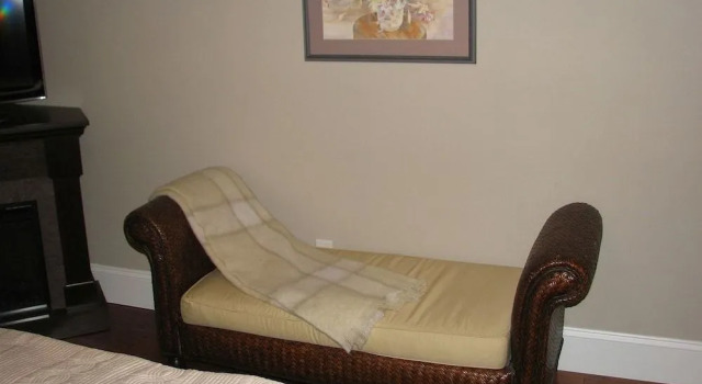 Chesterfield Inn