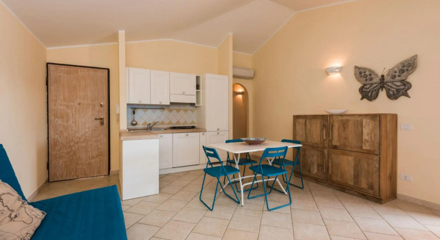The apartment has 2 bedrooms , 2 bathrooms, lounge with sofa bed, equipped kitchen with also dishwas-PERLACEA 33
