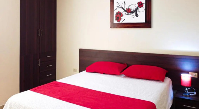 Hotel Pikeiro Blue, Prenota Hotel Manta Manabi, vicino a Tarqui Beach