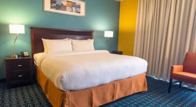Номер Chester Inn & Suites