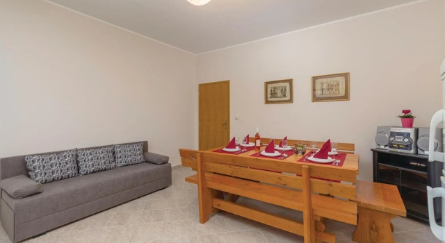 Nice Home in Nedescina With Wifi and 3 Bedrooms