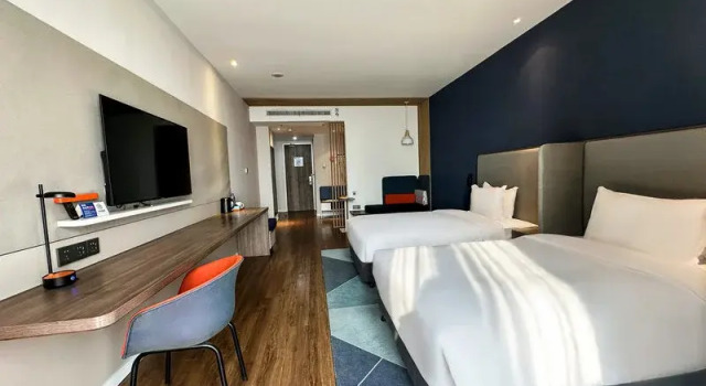 Holiday Inn Express Xi'an West, Забронировать Отель Яньта 