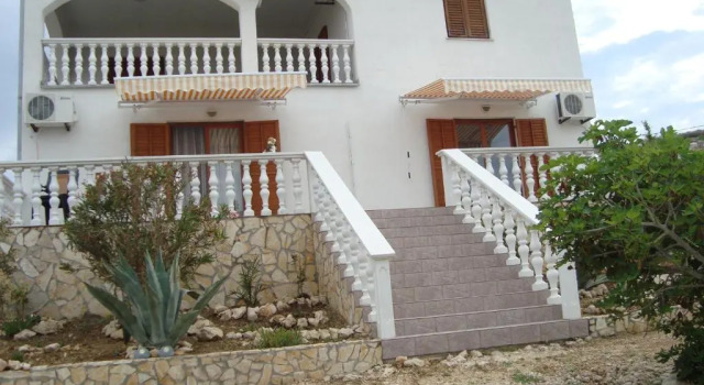 Apartments Kuss, Boek Appartement Kustici Pag