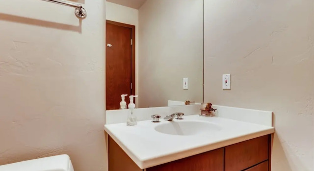 Коттедж 2-2122 Vermont Road